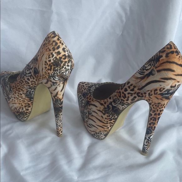 Leopard Print platform High Heels - Picture 2 of 3